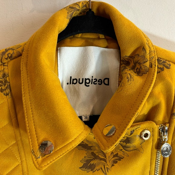 DESIGUAL Sz 38 Jacket Moto Style Floral Pattern Quilted Shoulders Unique Lining - Picture 7 of 16